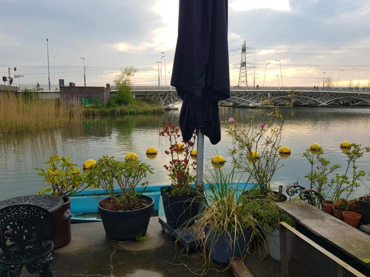 ホテル Euphrate Houseboat アムステルダム エクステリア 写真