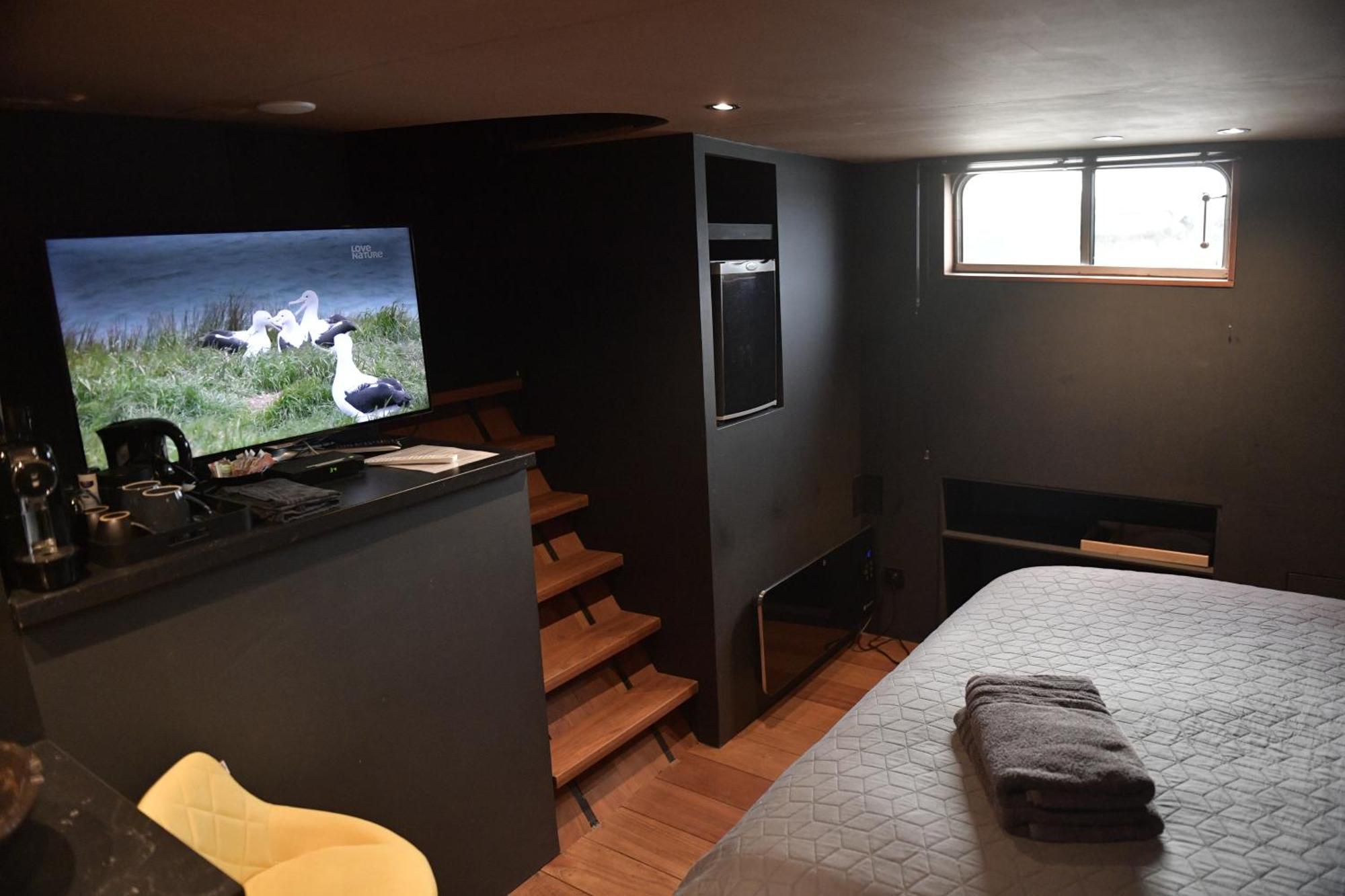 ホテル Euphrate Houseboat アムステルダム エクステリア 写真